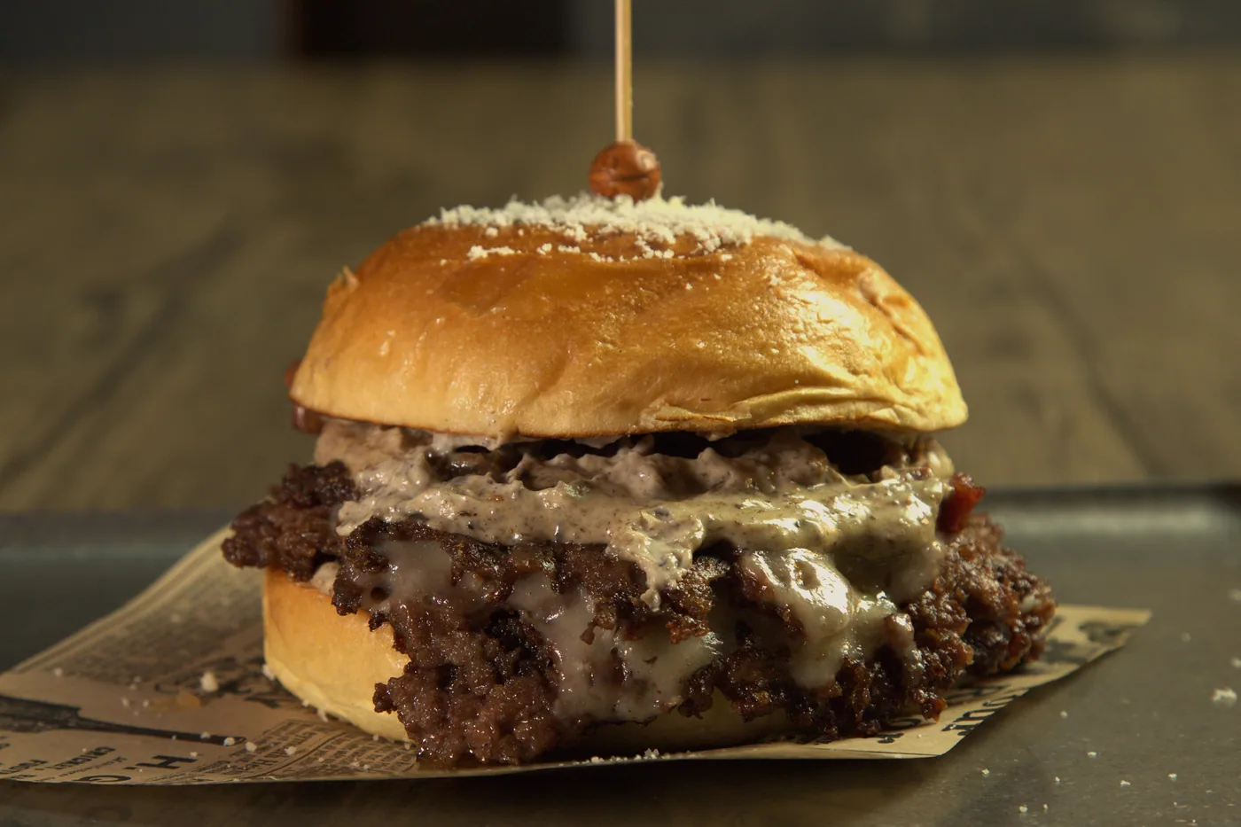 Smash burger Creu — parmesà i maionesa trufada